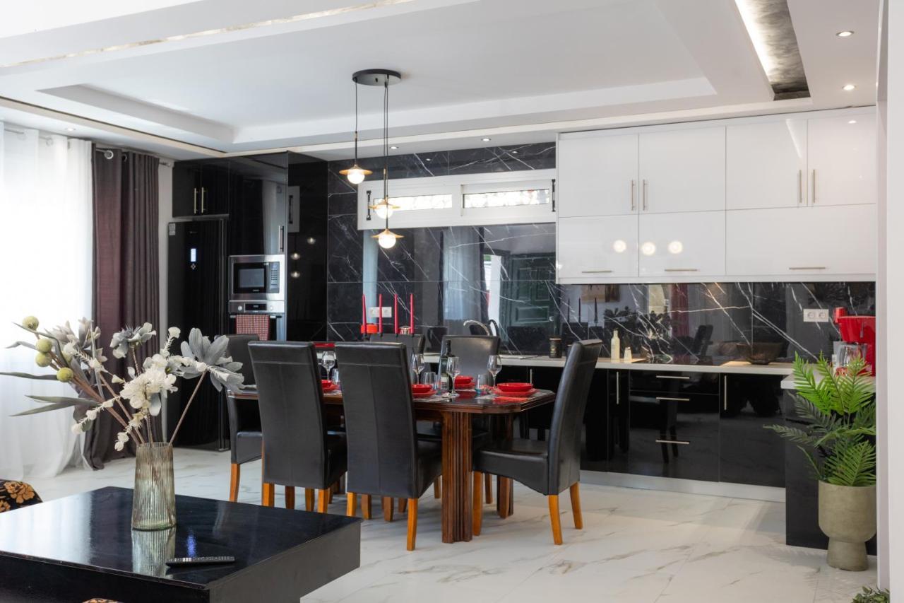 Nina'S Luxury Apartments Viros Luaran gambar